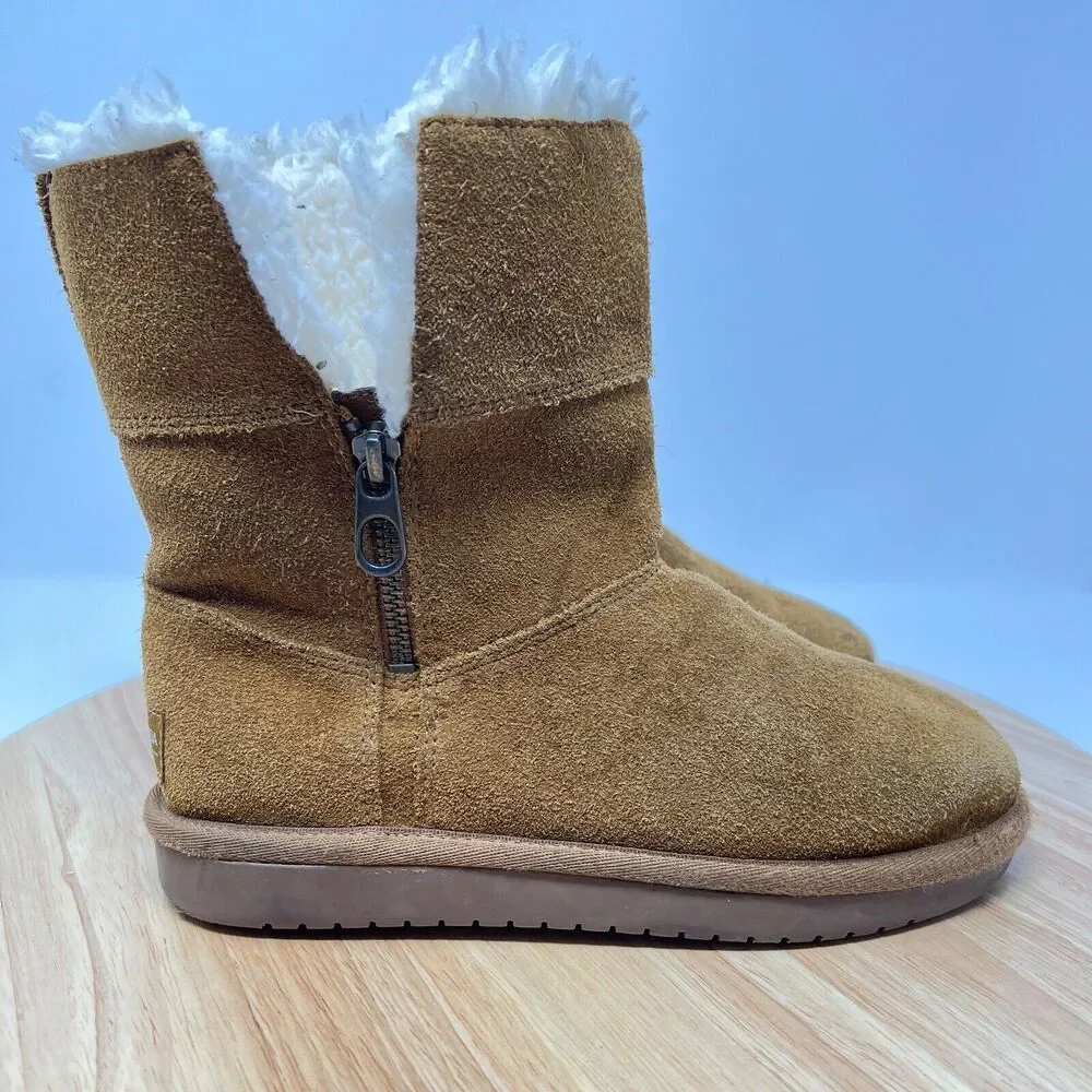 Koolaburra by UGG Aribel Short Girls' Fur Boot Sz. 2